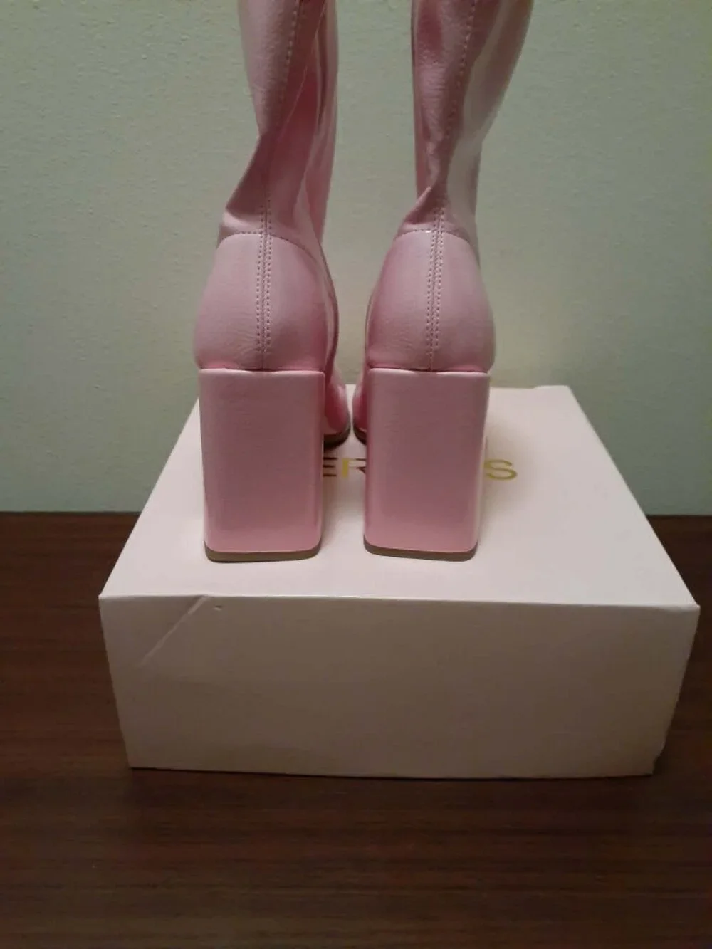 BERNESS The Barbie Boot In Pink - Picture 12 of 15
